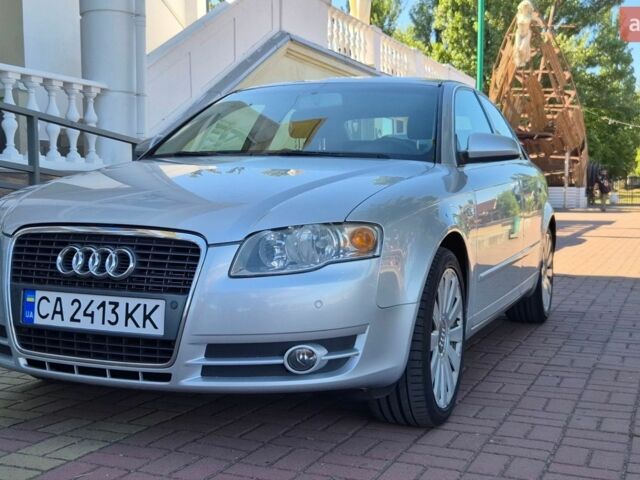 Сірий Ауді А4, об'ємом двигуна 2 л та пробігом 246 тис. км за 7100 $, фото 1 на Automoto.ua