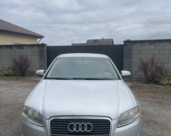 Серый Ауди А4, объемом двигателя 2 л и пробегом 360 тыс. км за 5699 $, фото 1 на Automoto.ua