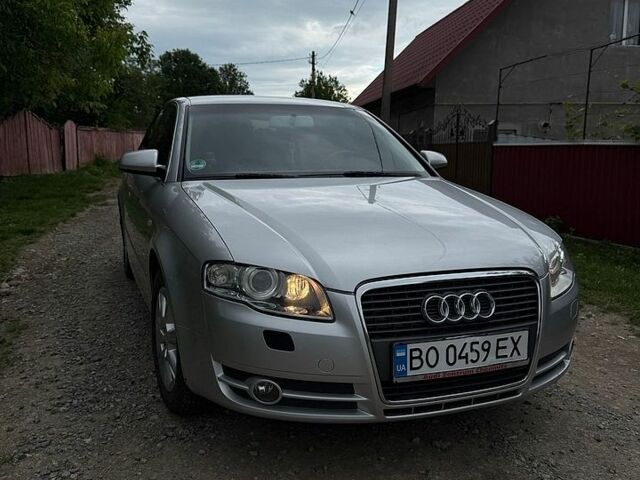 Серый Ауди А4, объемом двигателя 2 л и пробегом 211 тыс. км за 6500 $, фото 1 на Automoto.ua
