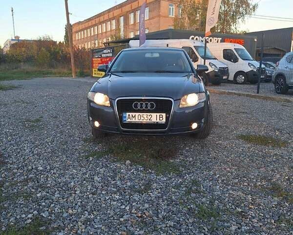 Серый Ауди А4, объемом двигателя 1.6 л и пробегом 184 тыс. км за 7500 $, фото 1 на Automoto.ua