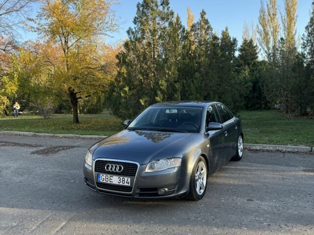 Серый Ауди А4, объемом двигателя 2 л и пробегом 250 тыс. км за 3650 $, фото 1 на Automoto.ua