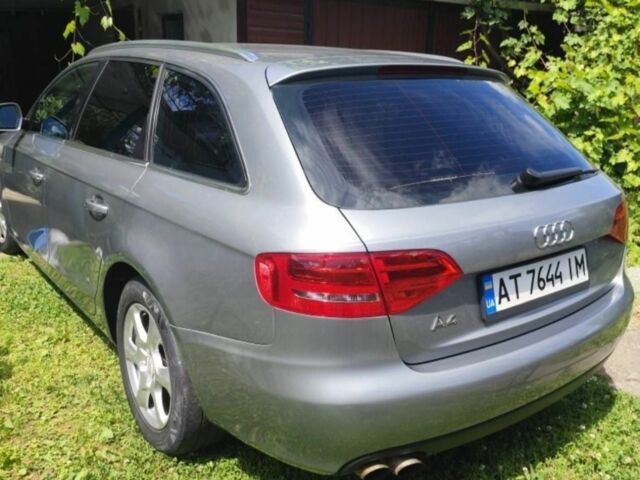 Сірий Ауді А4, об'ємом двигуна 1.8 л та пробігом 305 тис. км за 7985 $, фото 1 на Automoto.ua