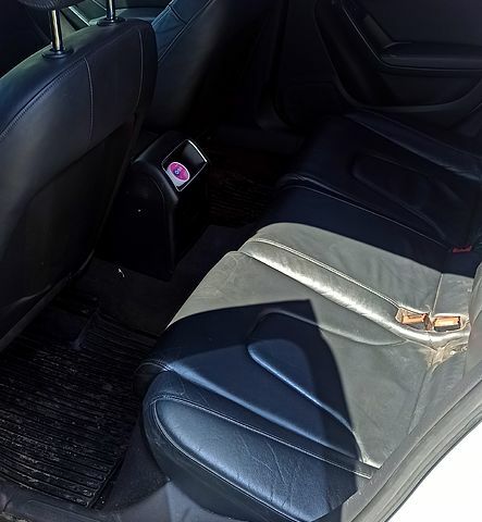 Серый Ауди А4, объемом двигателя 2 л и пробегом 0 тыс. км за 8000 $, фото 1 на Automoto.ua