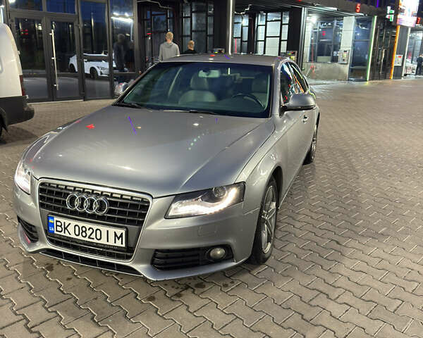 Серый Ауди А4, объемом двигателя 1.97 л и пробегом 336 тыс. км за 7650 $, фото 1 на Automoto.ua