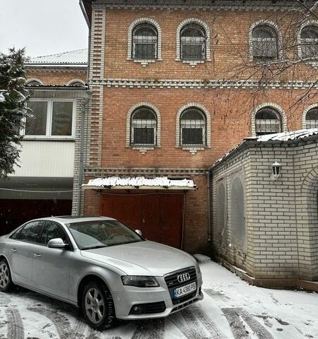 Серый Ауди А4, объемом двигателя 3.2 л и пробегом 186 тыс. км за 8000 $, фото 1 на Automoto.ua