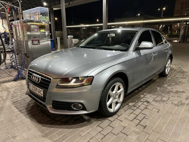 Сірий Ауді А4, об'ємом двигуна 2 л та пробігом 330 тис. км за 7500 $, фото 1 на Automoto.ua