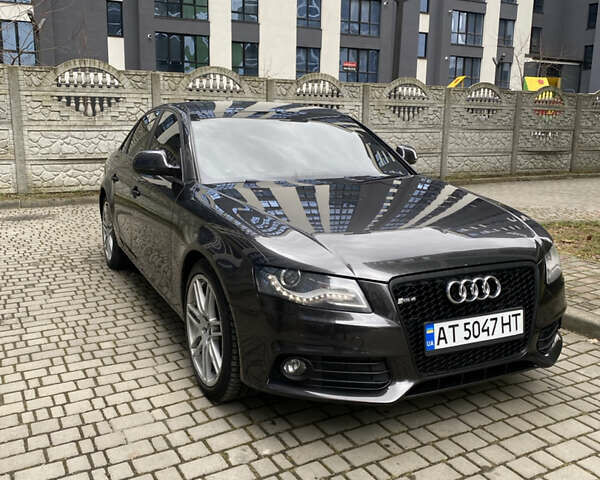 Сірий Ауді А4, об'ємом двигуна 2.7 л та пробігом 313 тис. км за 8800 $, фото 1 на Automoto.ua