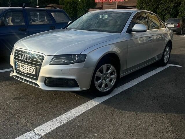 Сірий Ауді А4, об'ємом двигуна 1.97 л та пробігом 193 тис. км за 8200 $, фото 1 на Automoto.ua