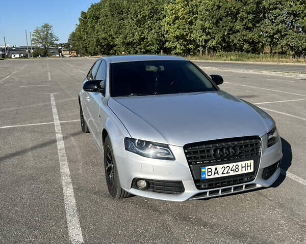 Серый Ауди А4, объемом двигателя 1.8 л и пробегом 143 тыс. км за 9999 $, фото 1 на Automoto.ua