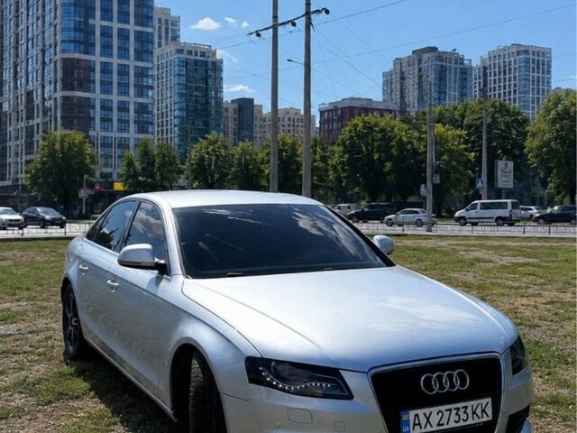 Сірий Ауді А4, об'ємом двигуна 1.8 л та пробігом 200 тис. км за 7977 $, фото 1 на Automoto.ua