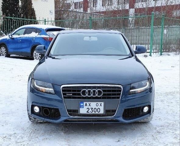 Серый Ауди А4, объемом двигателя 2 л и пробегом 256 тыс. км за 9500 $, фото 1 на Automoto.ua