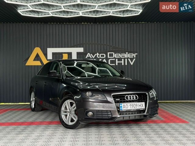 Сірий Ауді А4, об'ємом двигуна 3 л та пробігом 289 тис. км за 8450 $, фото 1 на Automoto.ua