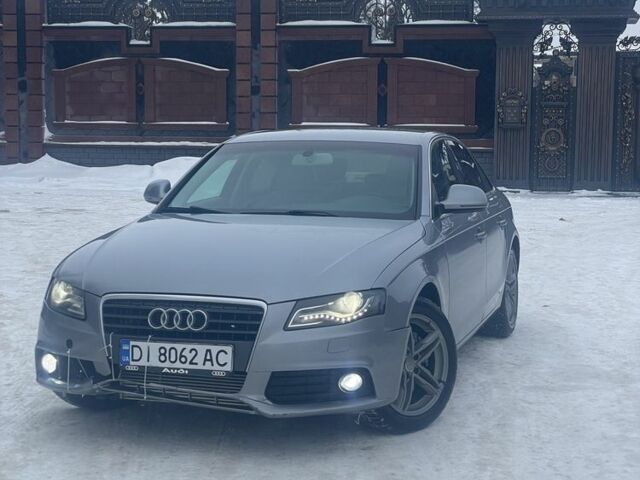 Сірий Ауді А4, об'ємом двигуна 2 л та пробігом 343 тис. км за 7900 $, фото 1 на Automoto.ua