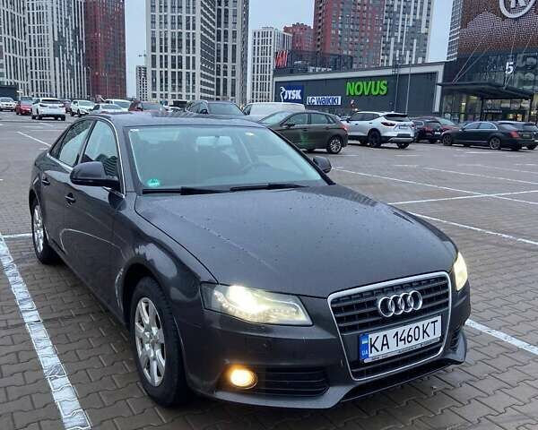 Сірий Ауді А4, об'ємом двигуна 1.8 л та пробігом 223 тис. км за 8500 $, фото 1 на Automoto.ua
