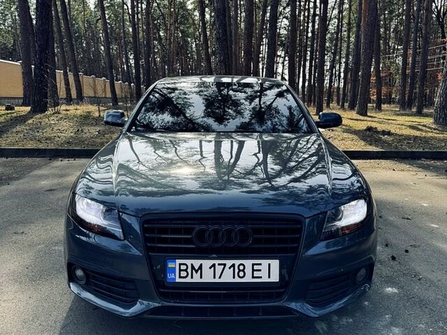 Сірий Ауді А4, об'ємом двигуна 2 л та пробігом 119 тис. км за 8000 $, фото 1 на Automoto.ua