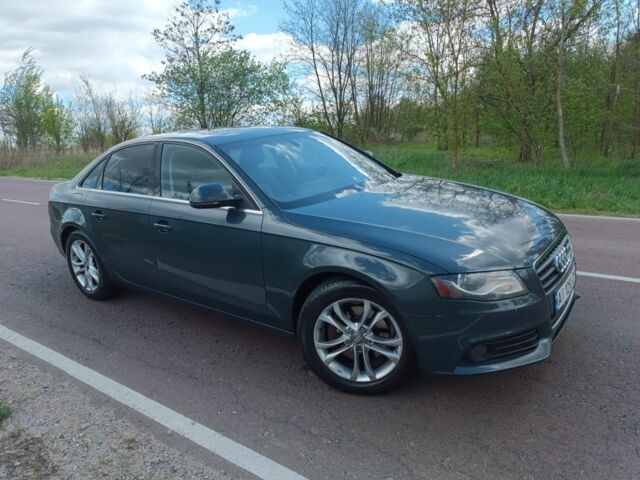 Серый Ауди А4, объемом двигателя 2 л и пробегом 317 тыс. км за 7300 $, фото 1 на Automoto.ua