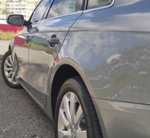 Сірий Ауді А4, об'ємом двигуна 2 л та пробігом 256 тис. км за 9000 $, фото 1 на Automoto.ua