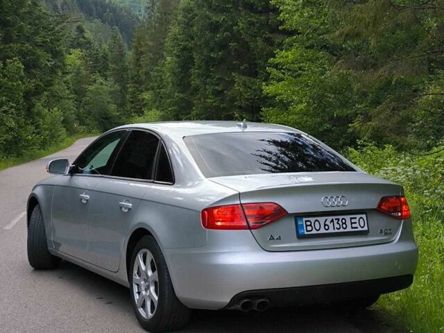 Серый Ауди А4, объемом двигателя 2 л и пробегом 319 тыс. км за 7800 $, фото 1 на Automoto.ua
