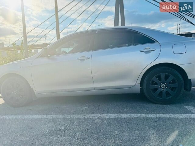 Сірий Ауді А4, об'ємом двигуна 1.97 л та пробігом 241 тис. км за 9300 $, фото 1 на Automoto.ua