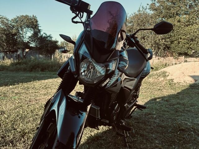 Сірий Ауді А4, об'ємом двигуна 1.8 л та пробігом 235 тис. км за 7500 $, фото 1 на Automoto.ua