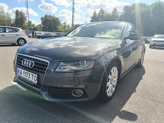 Сірий Ауді А4, об'ємом двигуна 2 л та пробігом 250 тис. км за 7500 $, фото 1 на Automoto.ua