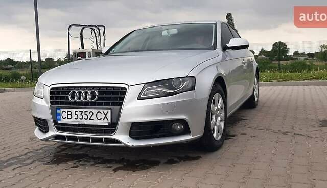 Серый Ауди А4, объемом двигателя 1.8 л и пробегом 152 тыс. км за 9500 $, фото 1 на Automoto.ua
