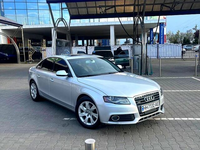 Серый Ауди А4, объемом двигателя 2 л и пробегом 221 тыс. км за 8800 $, фото 1 на Automoto.ua