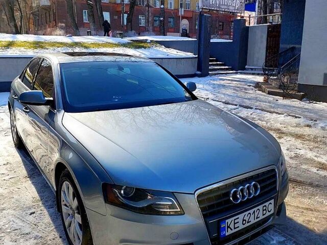 Серый Ауди А4, объемом двигателя 2 л и пробегом 254 тыс. км за 8800 $, фото 1 на Automoto.ua