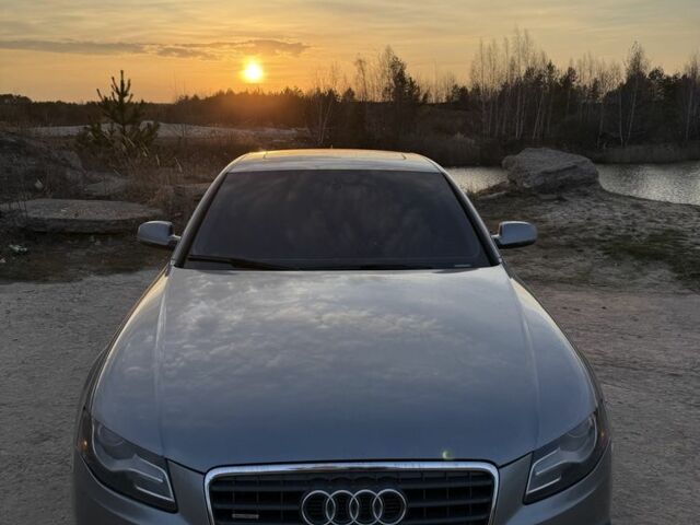 Сірий Ауді А4, об'ємом двигуна 2 л та пробігом 340 тис. км за 10000 $, фото 1 на Automoto.ua