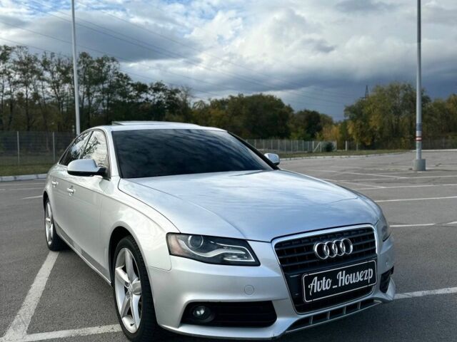 Серый Ауди А4, объемом двигателя 0 л и пробегом 215 тыс. км за 9500 $, фото 1 на Automoto.ua