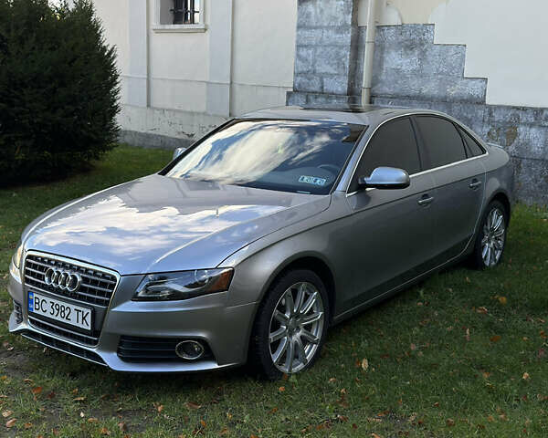 Ауді А4 2010 у Львові на Automoto.ua Сірий Ауді А4, об'ємом двигуна 2 л та пробігом 324 тис. км за 8900 $, фото 1 на Automoto.ua