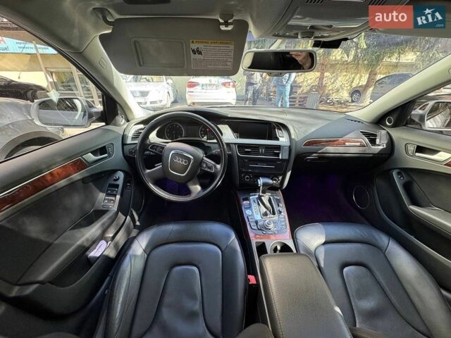 Серый Ауди А4, объемом двигателя 2 л и пробегом 50 тыс. км за 12500 $, фото 1 на Automoto.ua