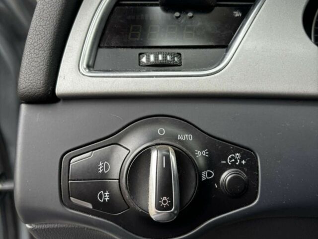 Сірий Ауді А4, об'ємом двигуна 2 л та пробігом 350 тис. км за 8207 $, фото 1 на Automoto.ua