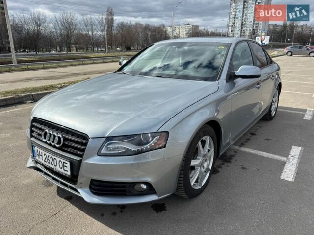 Сірий Ауді А4, об'ємом двигуна 2 л та пробігом 220 тис. км за 9800 $, фото 1 на Automoto.ua