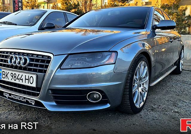 Серый Ауди А4, объемом двигателя 2 л и пробегом 212 тыс. км за 8500 $, фото 1 на Automoto.ua