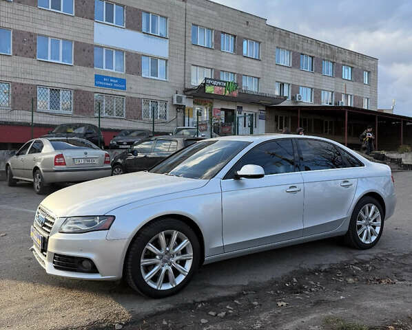 Серый Ауди А4, объемом двигателя 1.98 л и пробегом 235 тыс. км за 10500 $, фото 1 на Automoto.ua