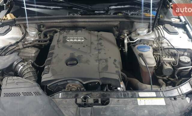 Сірий Ауді А4, об'ємом двигуна 1.98 л та пробігом 204 тис. км за 11000 $, фото 1 на Automoto.ua