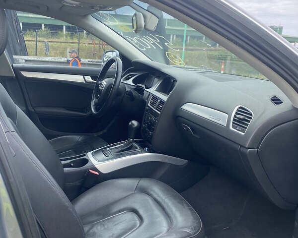 Сірий Ауді А4, об'ємом двигуна 1.98 л та пробігом 226 тис. км за 10000 $, фото 1 на Automoto.ua