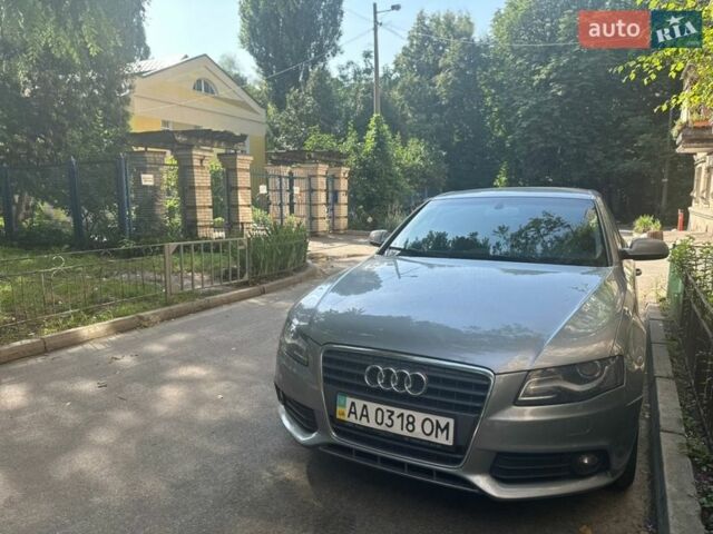 Серый Ауди А4, объемом двигателя 1.8 л и пробегом 201 тыс. км за 8700 $, фото 1 на Automoto.ua