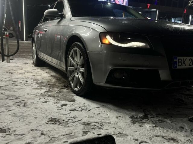 Серый Ауди А4, объемом двигателя 2 л и пробегом 232 тыс. км за 10126 $, фото 1 на Automoto.ua