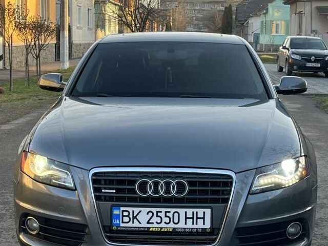 Серый Ауди А4, объемом двигателя 2 л и пробегом 100 тыс. км за 298 $, фото 1 на Automoto.ua