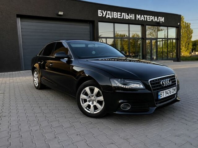 Серый Ауди А4, объемом двигателя 2 л и пробегом 345 тыс. км за 7850 $, фото 1 на Automoto.ua