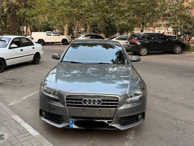 Сірий Ауді А4, об'ємом двигуна 2 л та пробігом 304 тис. км за 8530 $, фото 1 на Automoto.ua