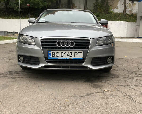 Сірий Ауді А4, об'ємом двигуна 1.98 л та пробігом 174 тис. км за 10500 $, фото 1 на Automoto.ua