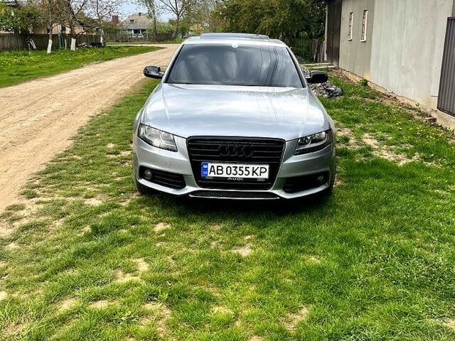 Серый Ауди А4, объемом двигателя 2 л и пробегом 250 тыс. км за 10000 $, фото 1 на Automoto.ua