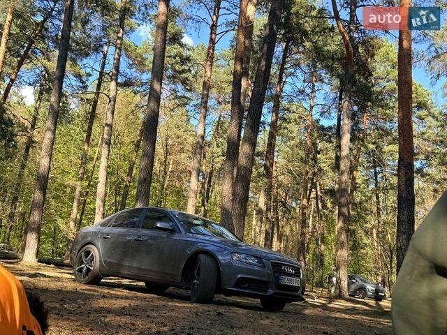 Серый Ауди А4, объемом двигателя 1.98 л и пробегом 290 тыс. км за 10000 $, фото 1 на Automoto.ua