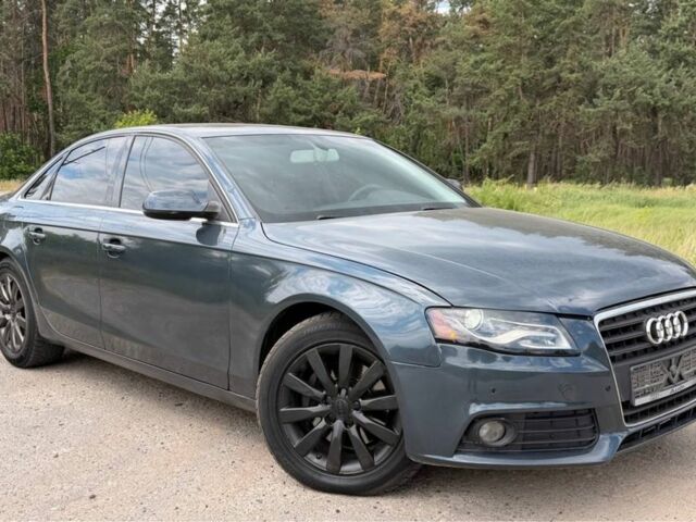 Сірий Ауді А4, об'ємом двигуна 2 л та пробігом 196 тис. км за 7350 $, фото 1 на Automoto.ua