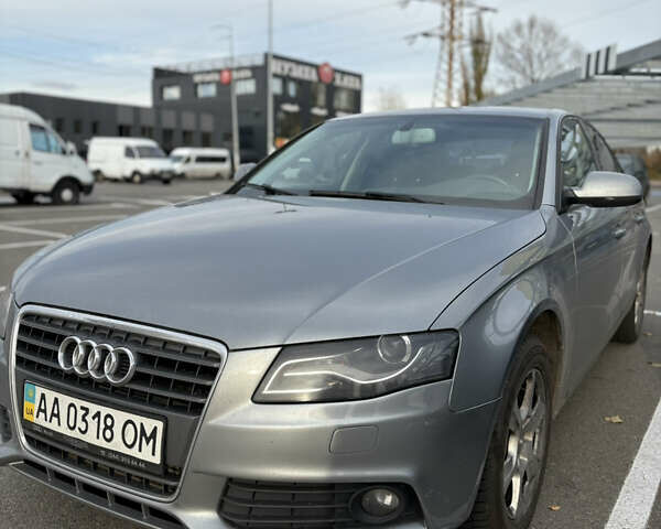 Серый Ауди А4, объемом двигателя 1.8 л и пробегом 198 тыс. км за 10000 $, фото 1 на Automoto.ua