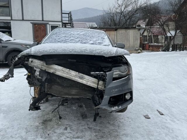 Серый Ауди А4, объемом двигателя 2 л и пробегом 266 тыс. км за 2999 $, фото 1 на Automoto.ua