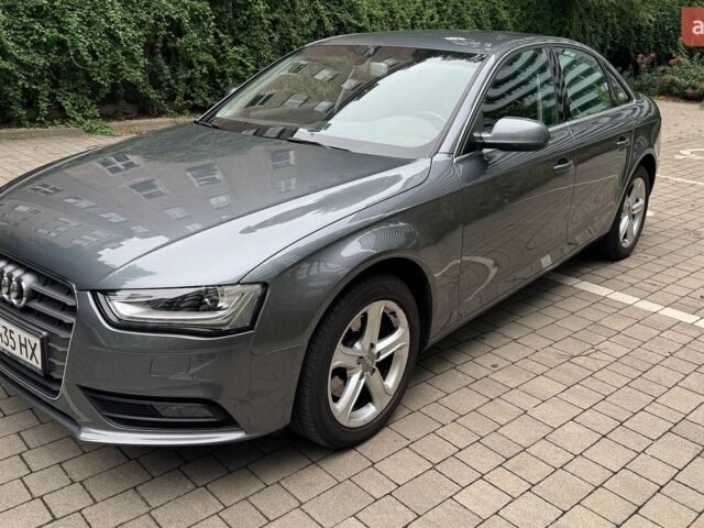 Сірий Ауді А4, об'ємом двигуна 1.8 л та пробігом 190 тис. км за 10300 $, фото 1 на Automoto.ua